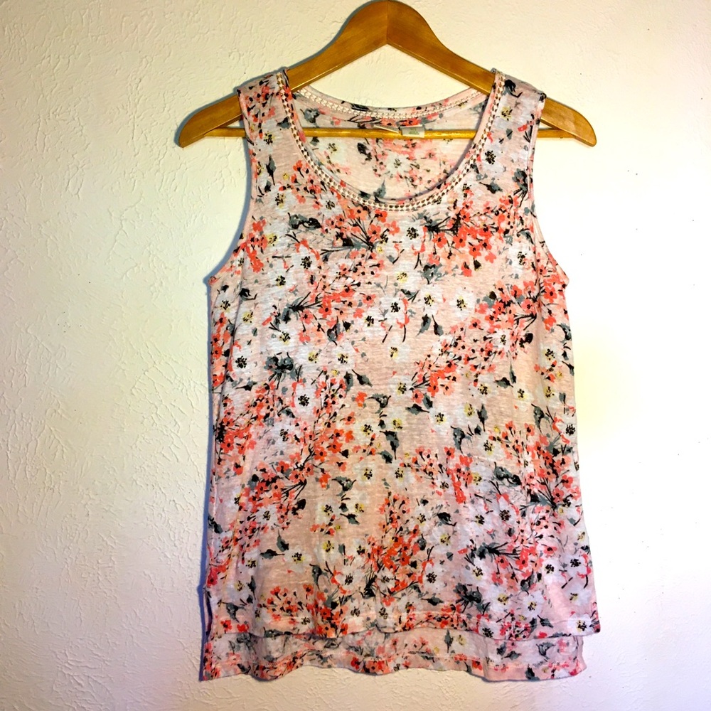Lucy & Laurel tank top
